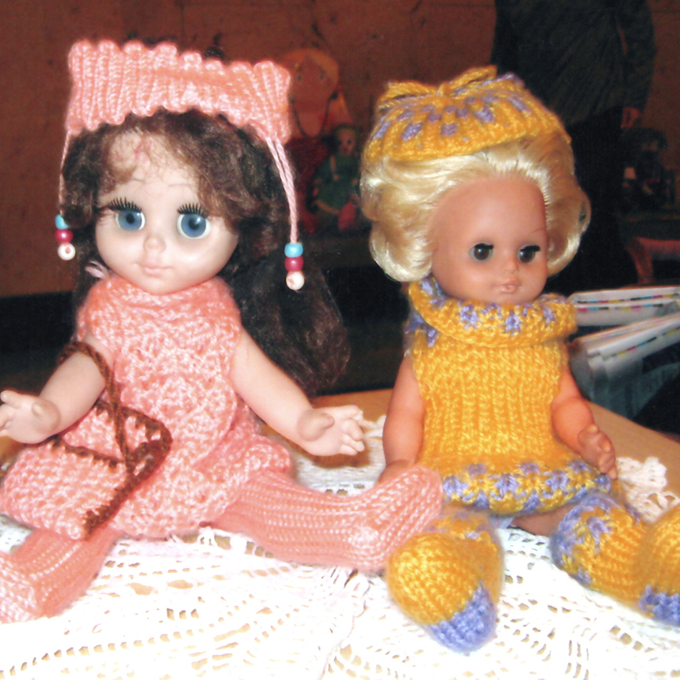 Уже 30 лет вязальная машинка "Ивушка" используется для детского творчества